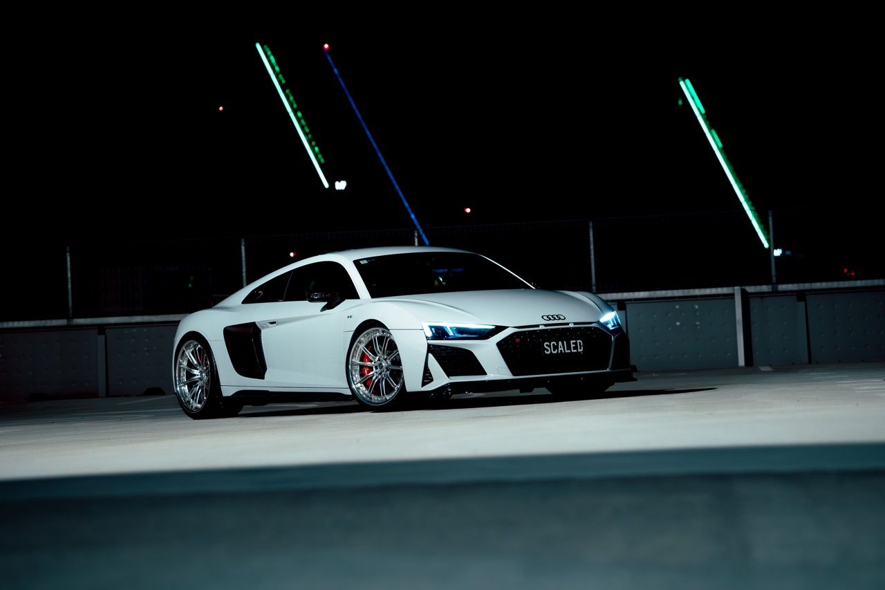 Gen 3 Audi R8 with Motivo Forged CS-M custom wheels in gloss brushed clear face and gloss polished clear lip side view