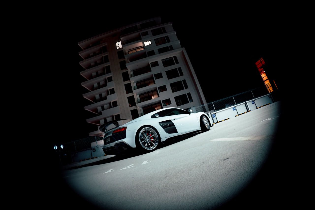 Gen 3 Audi R8 with Motivo Forged CS-M custom wheels in gloss brushed clear face and gloss polished clear lip side view