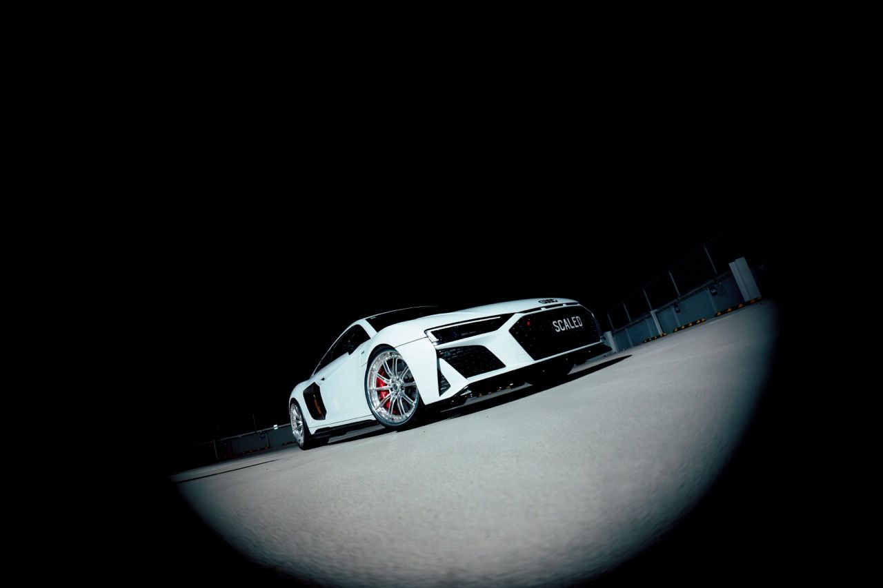 Gen 3 Audi R8 with Motivo Forged CS-M custom wheels in gloss brushed clear face and gloss polished clear lip side view