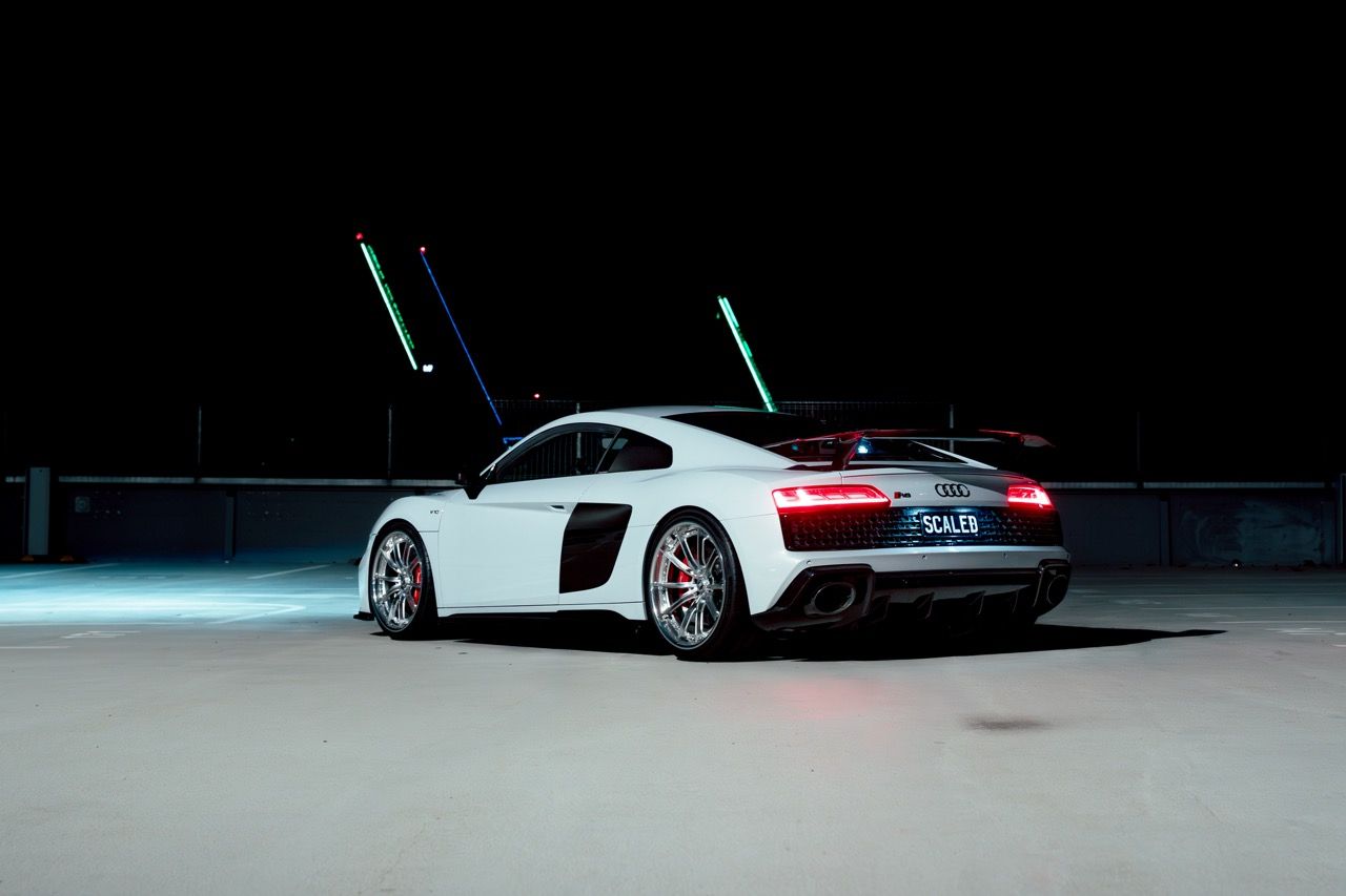 Gen 3 Audi R8 with Motivo Forged CS-M custom wheels in gloss brushed clear face and gloss polished clear lip side view