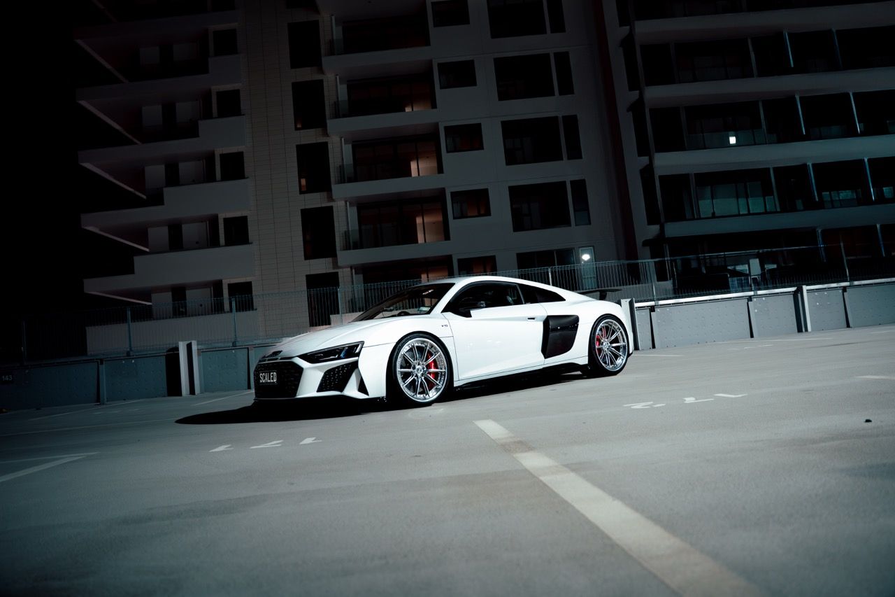 Gen 3 Audi R8 with Motivo Forged CS-M custom wheels in gloss brushed clear face and gloss polished clear lip side view