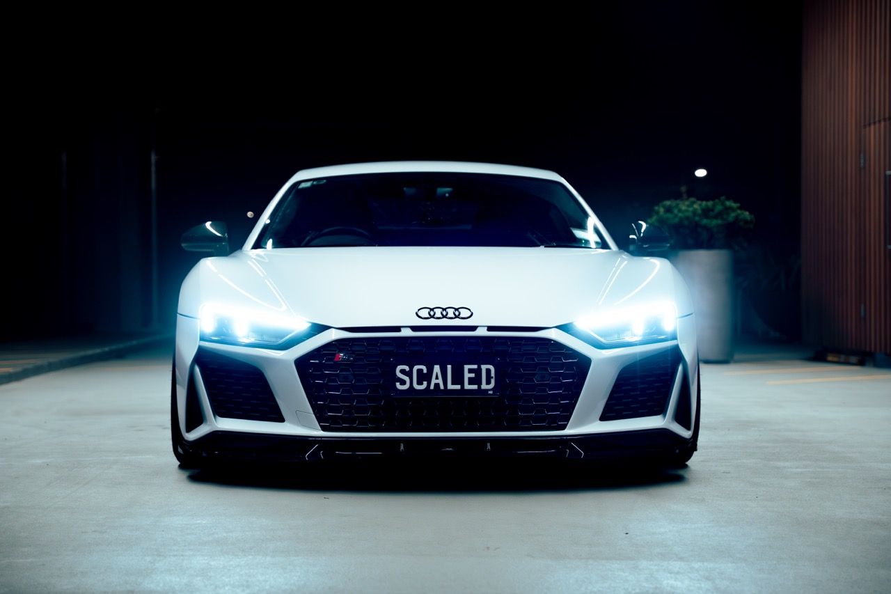 Gen 3 Audi R8 with Motivo Forged CS-M custom wheels in gloss brushed clear face and gloss polished clear lip side view