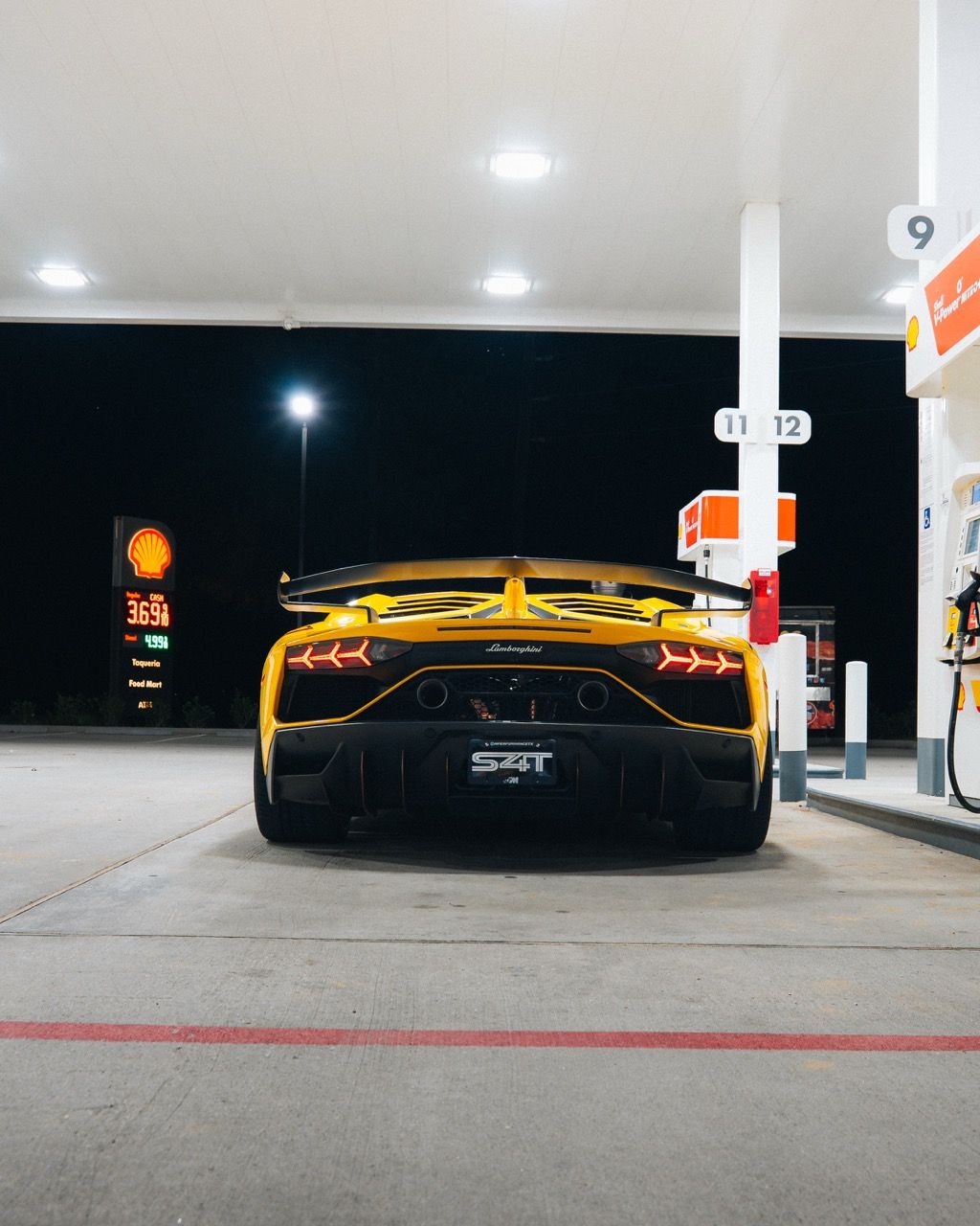 Lamborghini Aventador SVJ with Motivo Forged CS-Y custom wheels in gloss polished clear face and gloss polished clear lip rear view