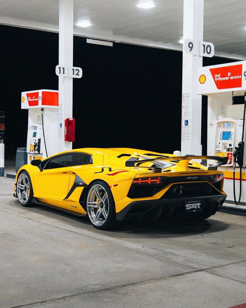 Lamborghini Aventador SVJ with Motivo Forged CS-Y custom wheels in gloss polished clear face and gloss polished clear lip rear view