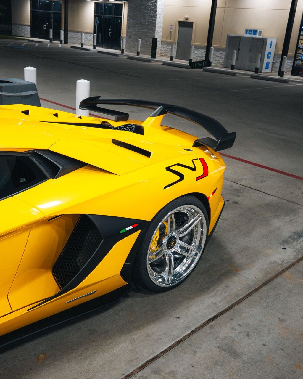 Lamborghini Aventador SVJ with Motivo Forged CS-Y custom wheels in gloss polished clear face and gloss polished clear lip rear wheel front view