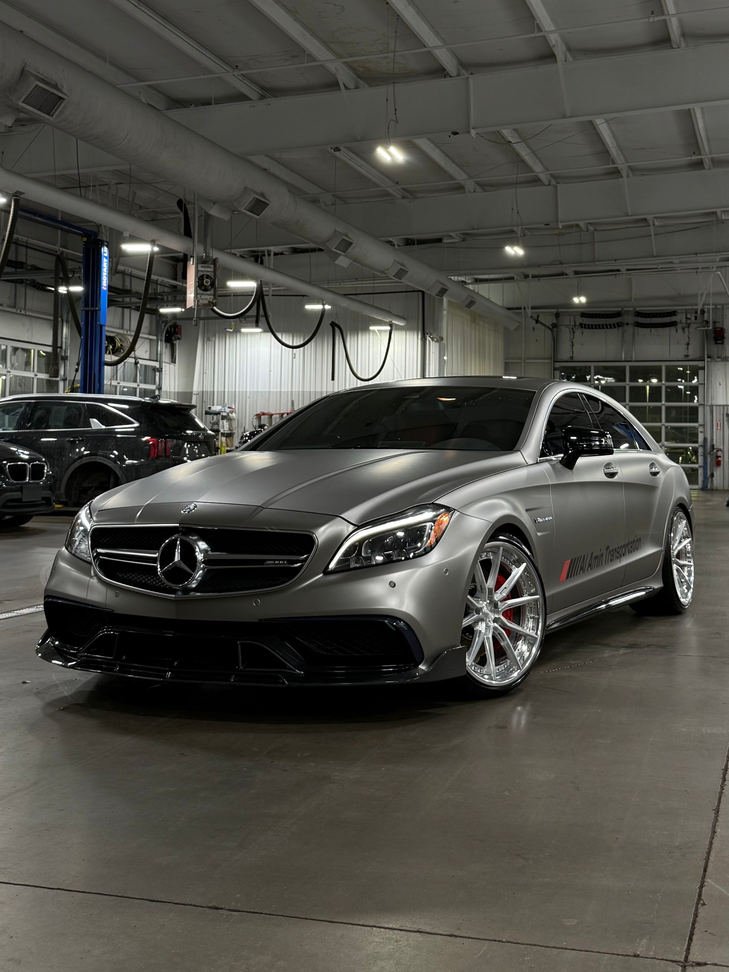 Mercedes-Benz CLS63s with Motivo Forged CS-R custom wheels in gloss brushed clear wheels and gloss polished clear lip side view