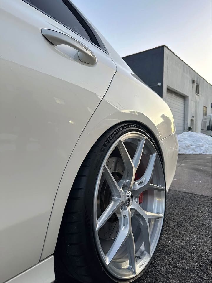 Mercedes-Benz E63s with Motivo Forged MB-H custom wheels in gloss brushed clear finish wheel side view