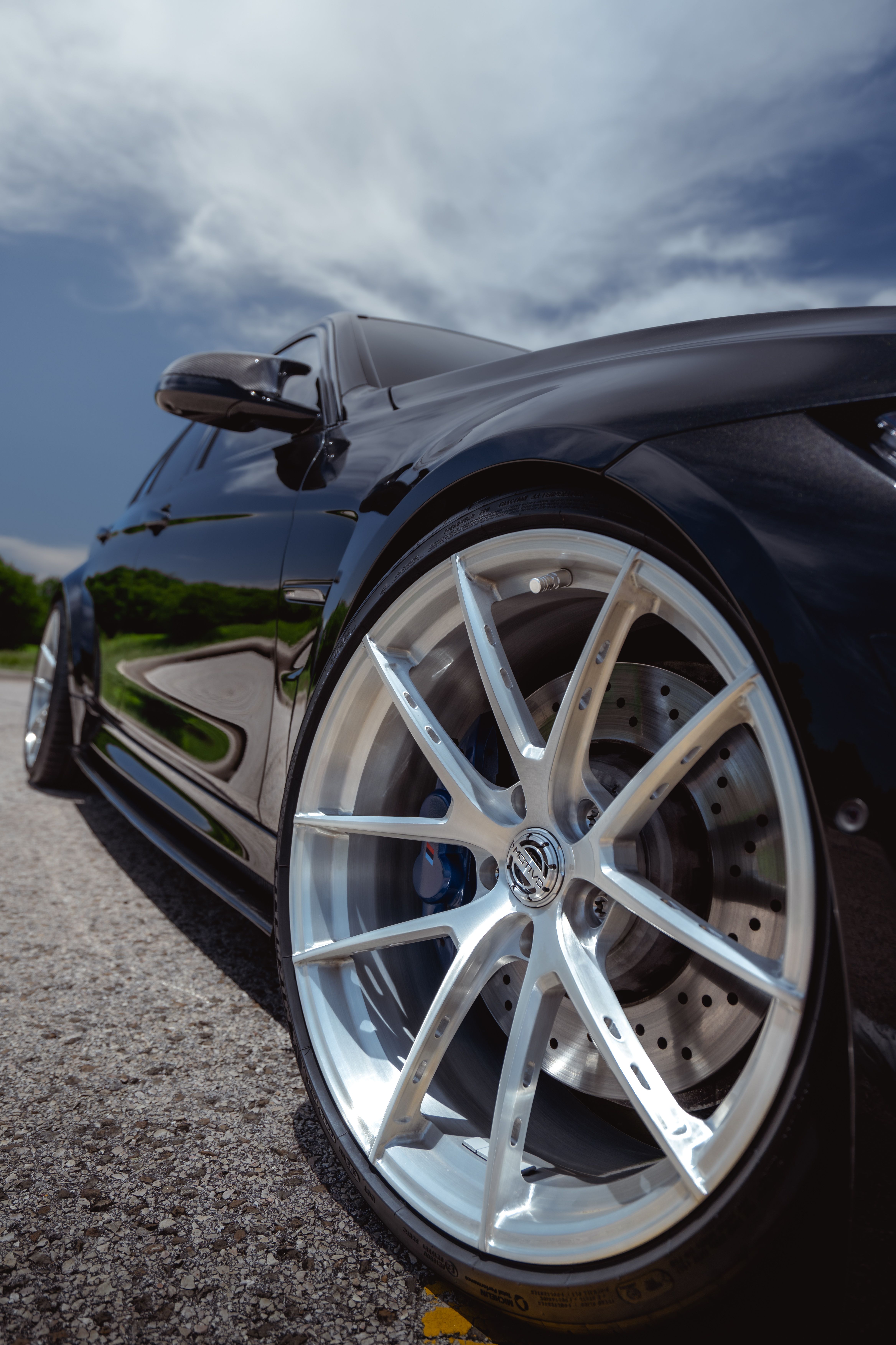 BMW M3 with Motivo Forged MB-k custom wheels in gloss brushed clear finish wheel view