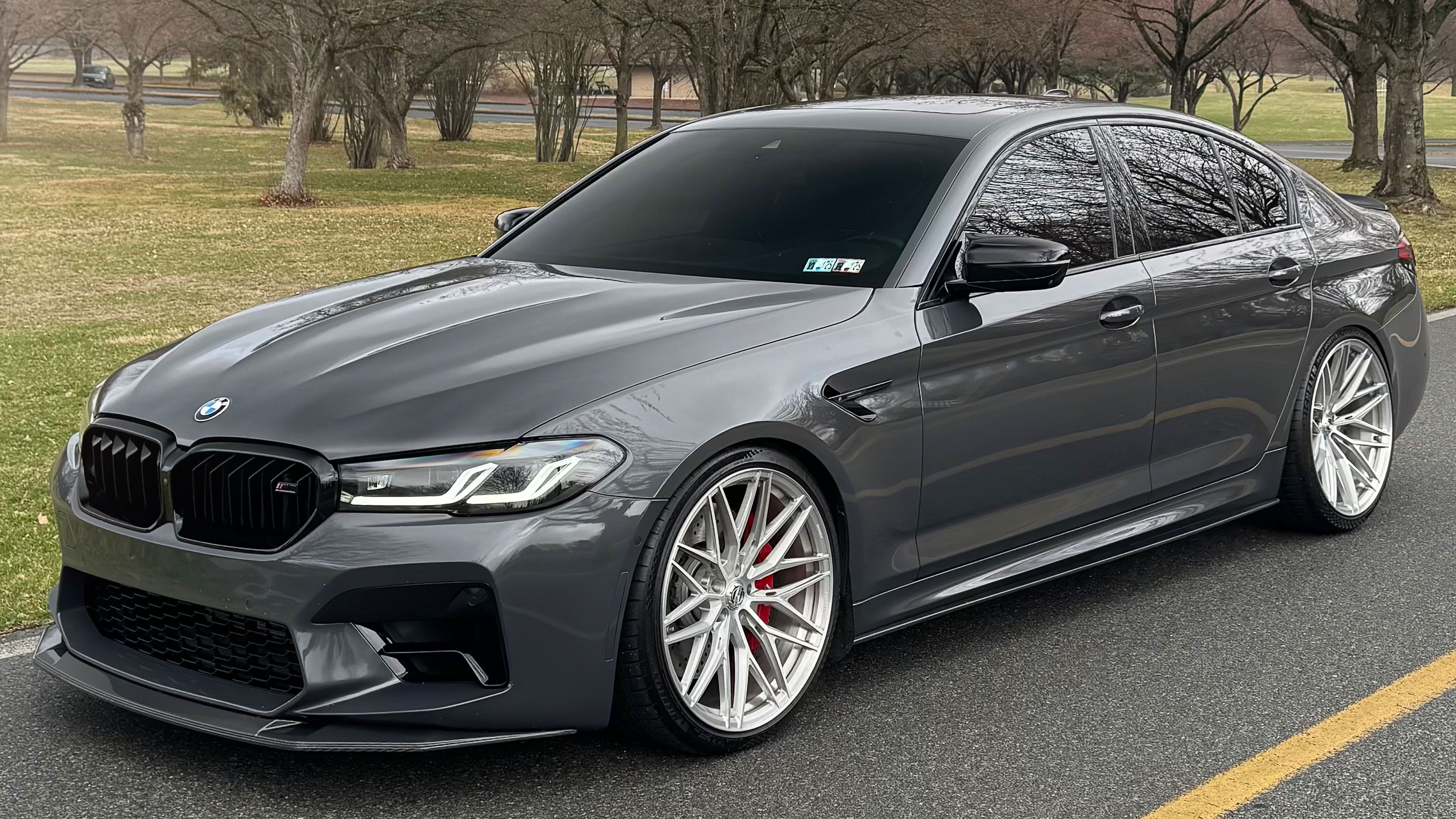 BMW M5 Competition - Motivo Forged MB-F