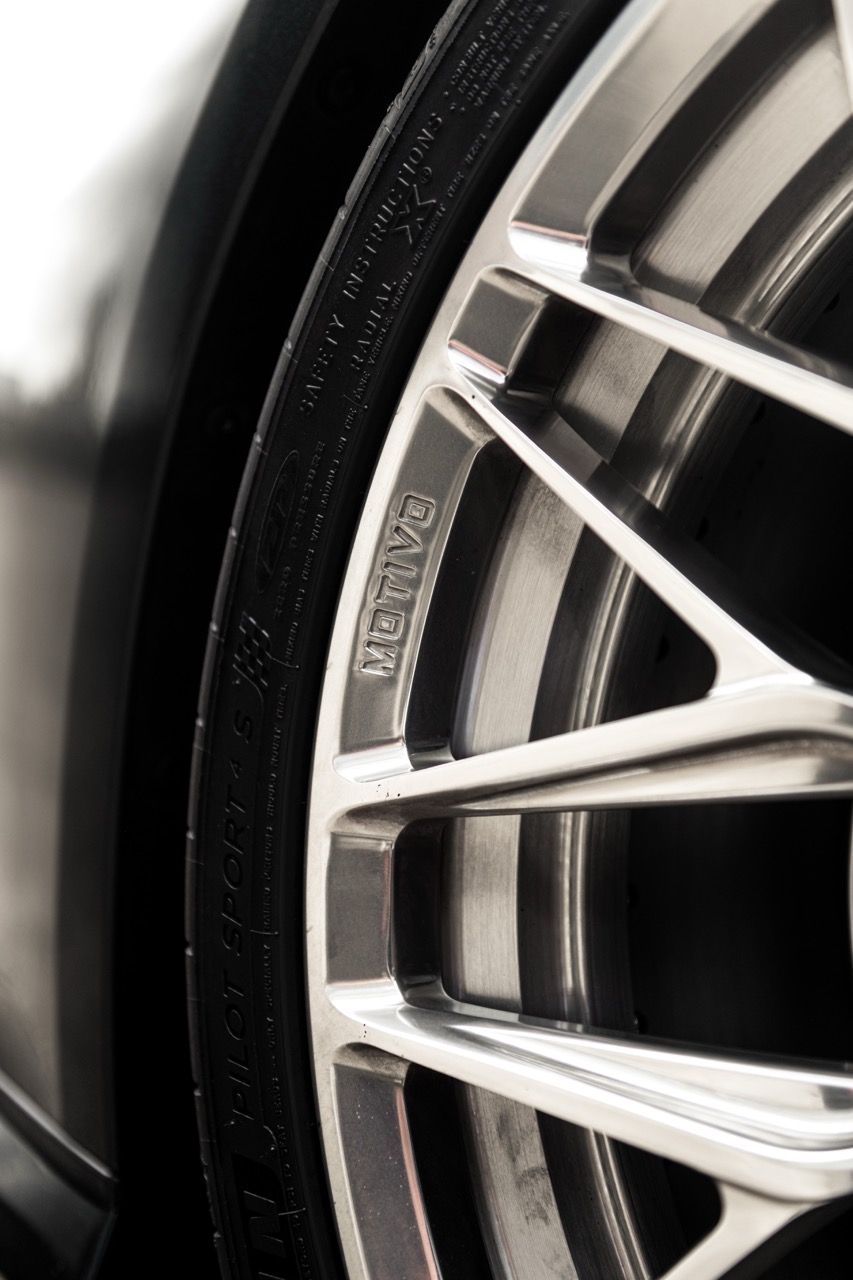 Chevy Corvette Z06 C8 z06cscwith Motivo Forged CS-C custom wheels in gloss polished clear face and brushed clear barrel side view