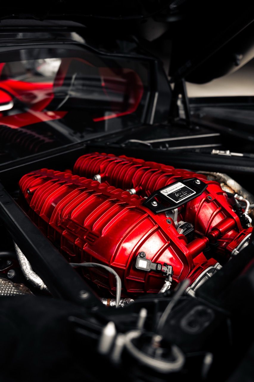 Chevy Corvette Z06 C8 z06cscwith Motivo Forged CS-C custom wheels in gloss polished clear face and brushed clear barrel side view