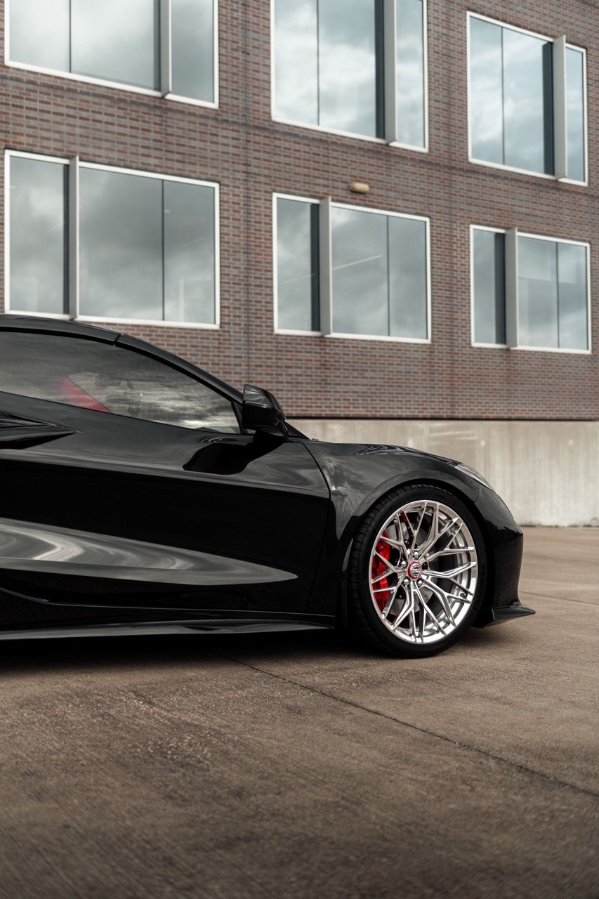 Chevy Corvette Z06 C8 z06cscwith Motivo Forged CS-C custom wheels in gloss polished clear face and brushed clear barrel side view