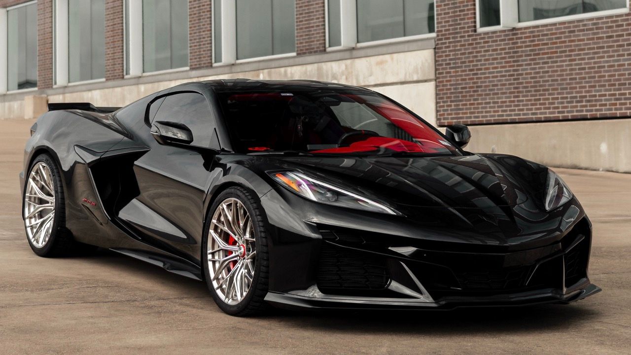 2024 Chevy Corvette with CS-C wheels
